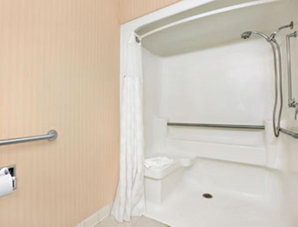 Ramada By Wyndham Greensburg Hotel & Conference Center Chambre photo